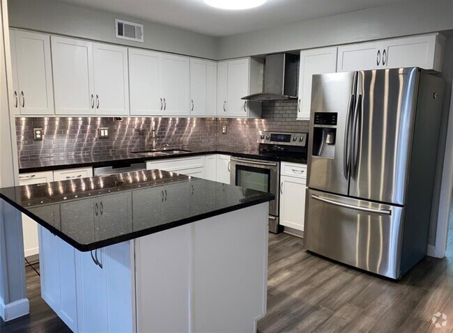 Building Photo - 10301 Briar Forest Dr Unit 3/7 Rental