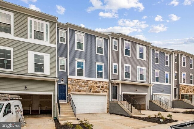 Building Photo - 5986 Passend Dr Rental