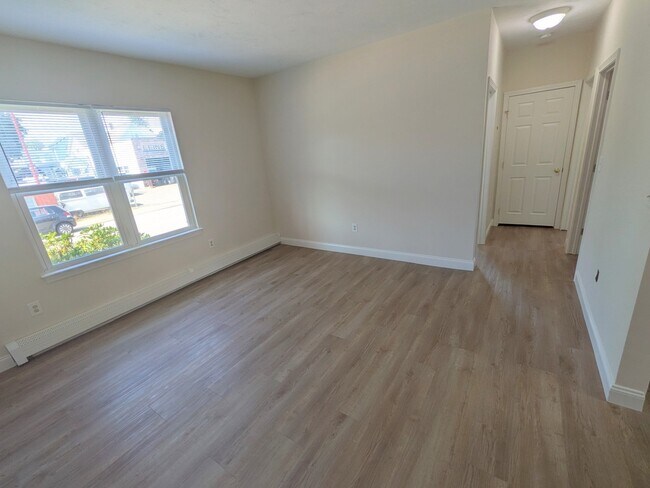 Photo - 146 Pine St Unit 1