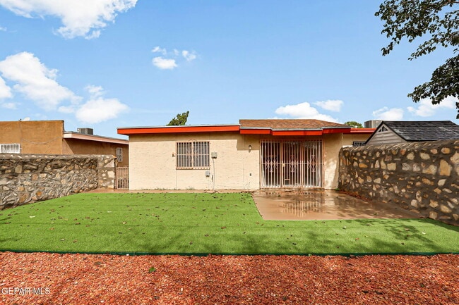 Photo - 10914 Pelhem Rd