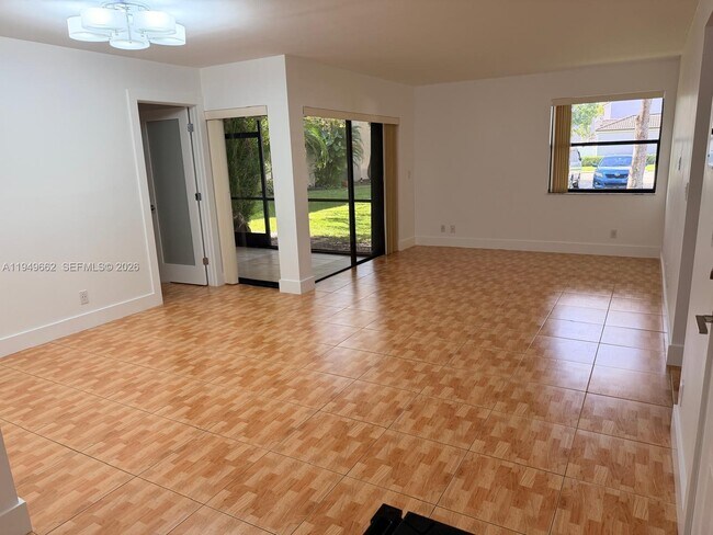 Photo - 11509 NW 10th St Unit 11509