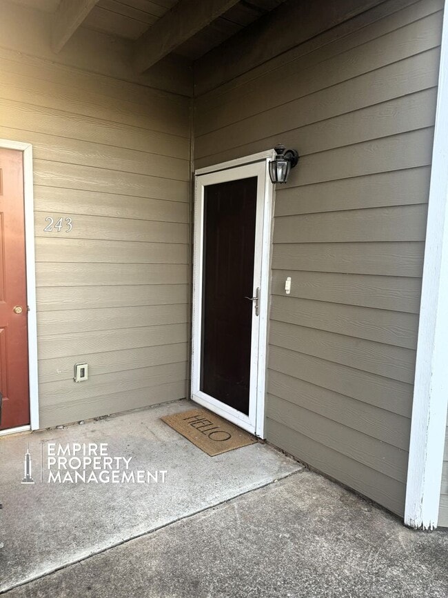 Photo - Move-In Special!! 1/2 Off First Month's Rent!!