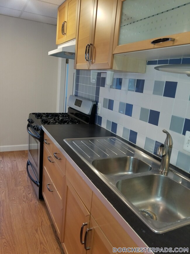 105 Buttonwood St Unidad 1