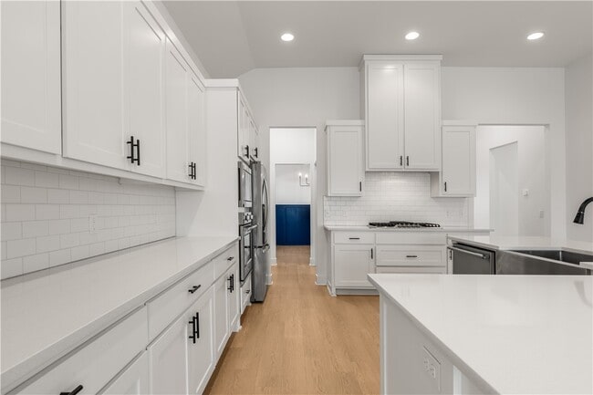 Photo - 6300 SW Beacon St
