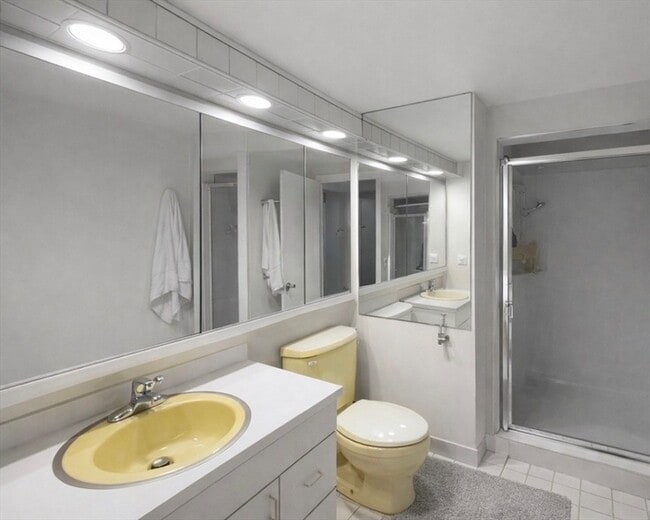 Photo - 200 Swanton St Unidad 704