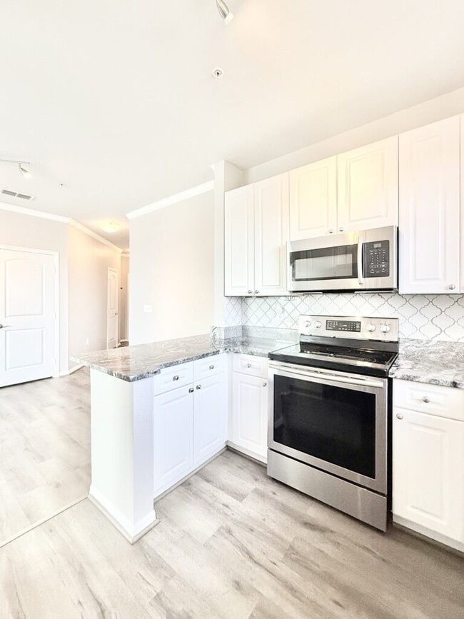 Photo - 4221 W Spruce St