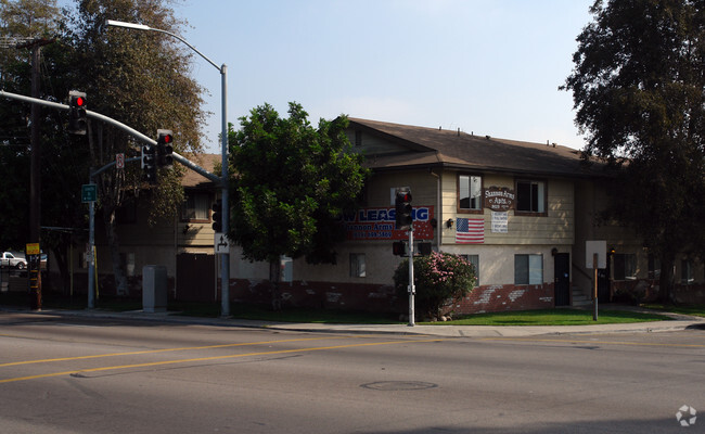 Shannon Arms III Apartments - Shannon Arms III Apartments