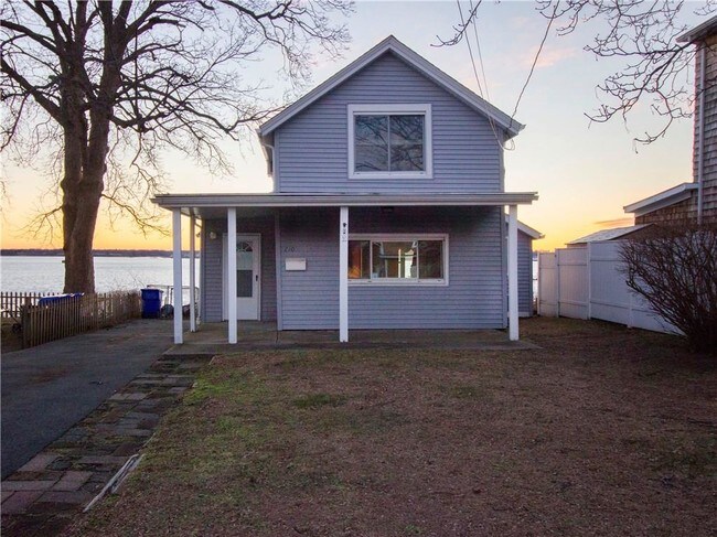Photo - 210 Narragansett Ave
