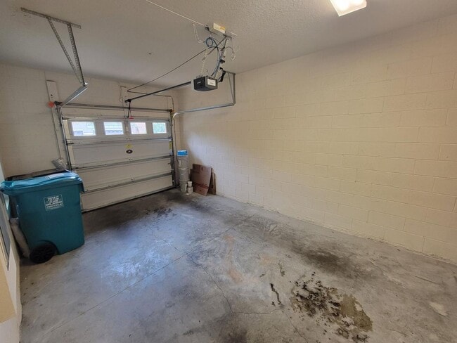 Photo - Hey! Yes ! You !