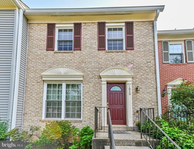 Building Photo - 1020 Smartts Ln NE