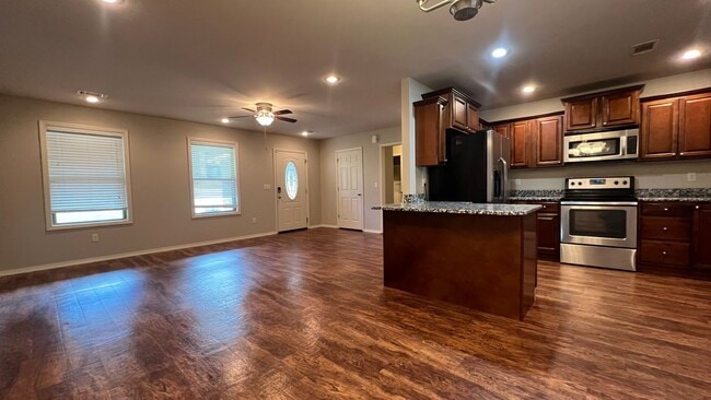 Photo - 4 Willow Oak Ln