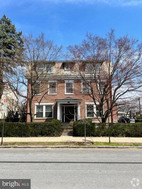 Building Photo - 537 S Walnut St Rental