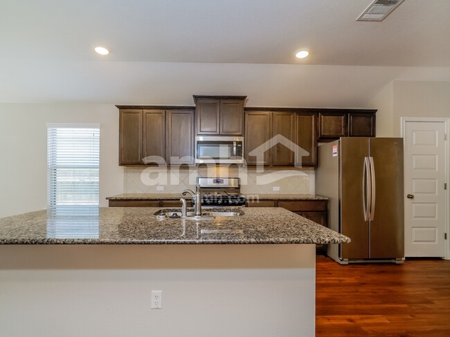 Photo - 8105 Cottage Rose Dr