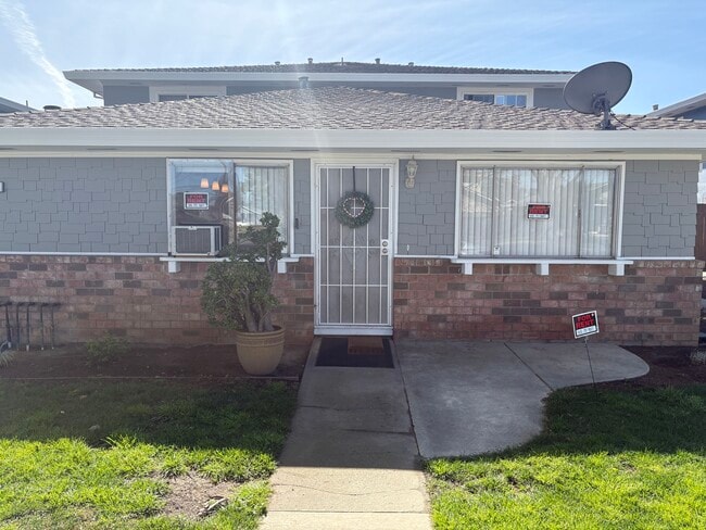 Building Photo - 1378 Branham Ln Unit 1