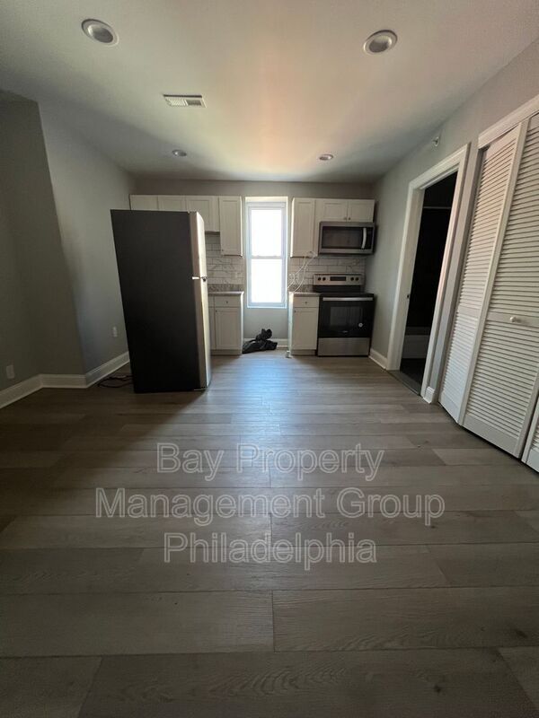 Photo - 5239 Jefferson St Unit 2