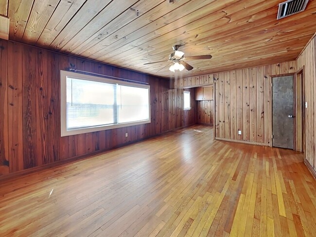 Photo - 1740 N Shore Terrace