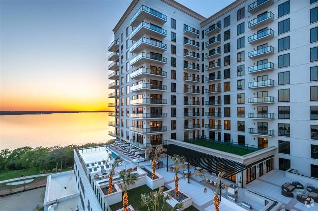 Building Photo - 3111 Sunset Blvd Unit 904 Rental