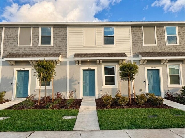 Building Photo - 2996 Skyline Lp