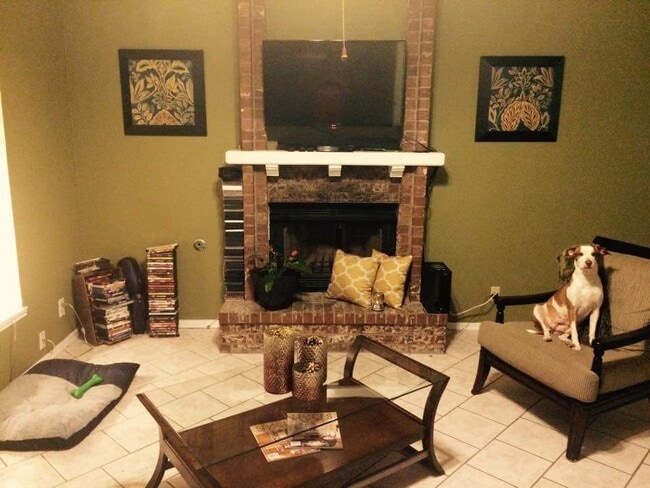 Photo - East El Paso 2 bed/1.5 Bath 1 car garage