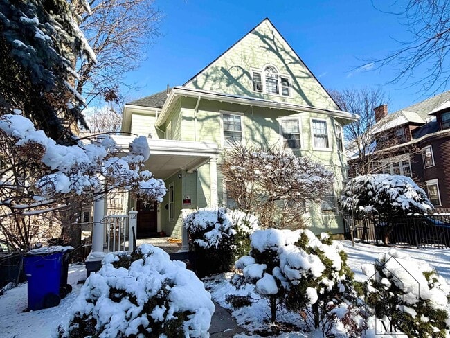 Photo - 12 Braemore Rd