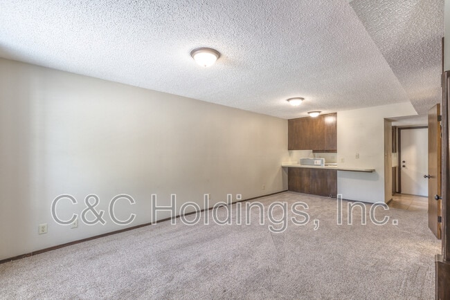 Photo - 644 B Earthside Dr
