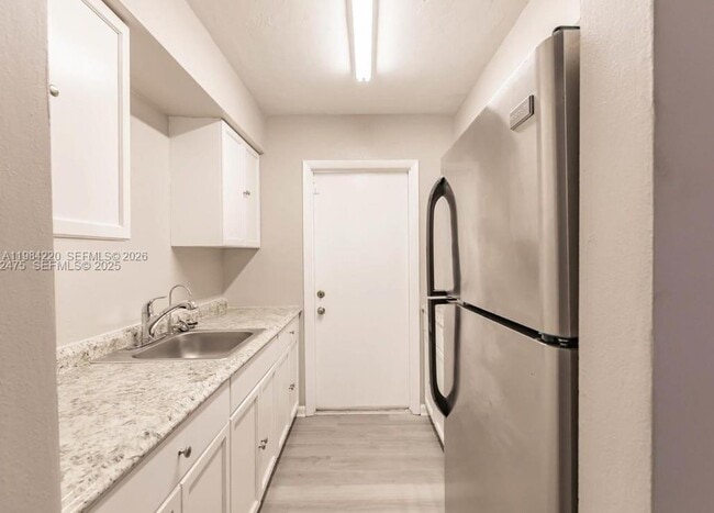 Photo - 1816 McKinley St Unit 10