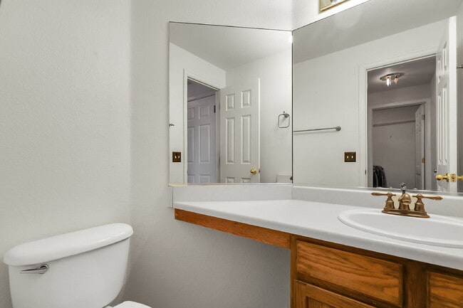 Photo - $2,650.00 - 4 Bedrooms, 2.5 Bathrooms, Sin...