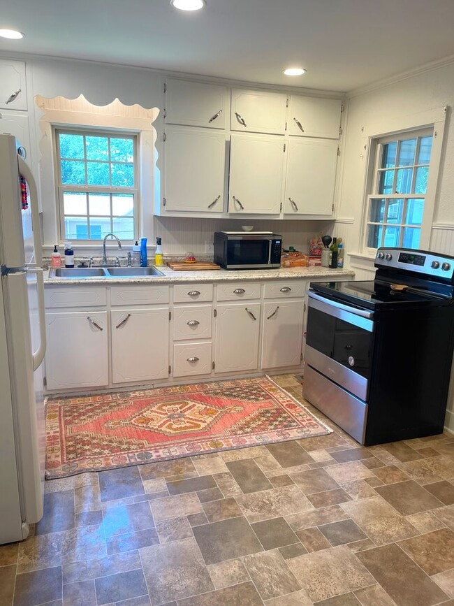 Photo - Guntersville, AL Home for Rent!