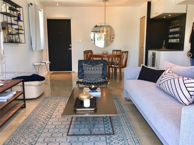 Building Photo - 618 Euclid Ave Unit 404