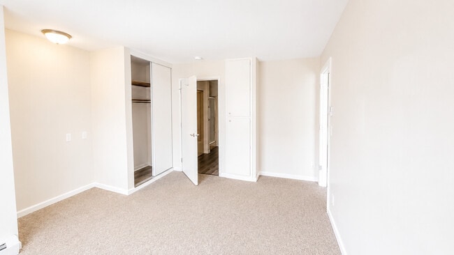 Photo - Freedom Ring Apartments