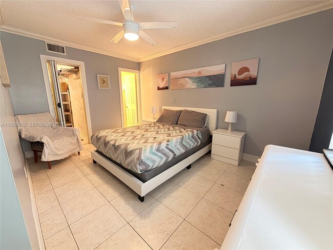 Photo - 1520 McKinley St Unidad 210E