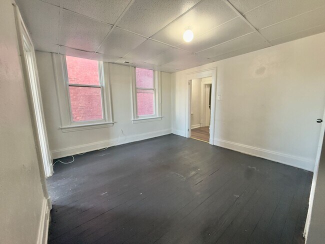 929 State Ave Unit 2