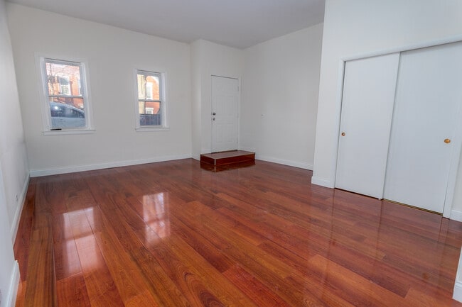 Photo - 1651 W 38th Pl Unit 1F