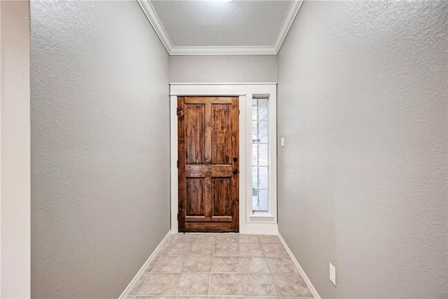 Photo - 2400 Hallie Ln