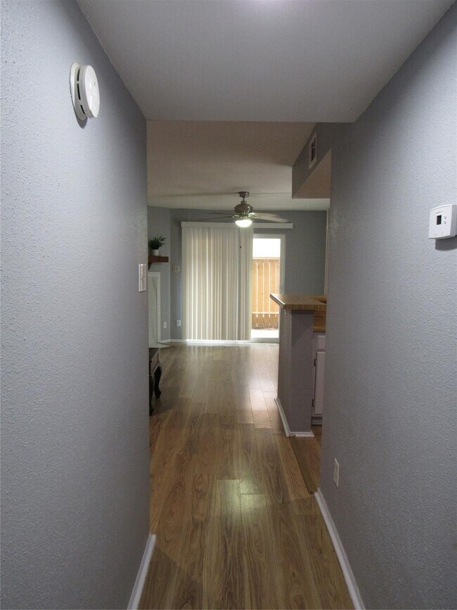 Photo - 6001 Reims Rd Unit 305