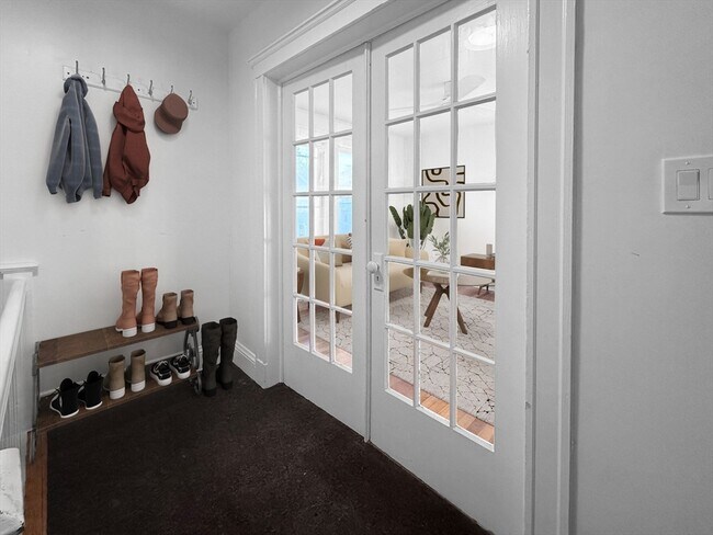Photo - 64 Goodenough St Unit 2