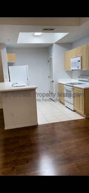 Photo - 9025 Colby Dr Unit Apartment 2115