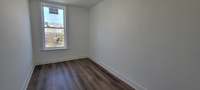 Photo - 3207 N Wilton Ave