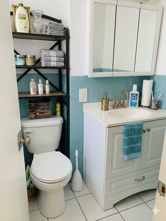 Photo - 94 Walnut St Unit 1