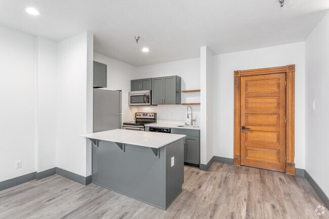 1HAB, 1BA - 407 ft² - The Academy