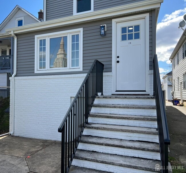 Building Photo - 33 Obert St Unit 2B