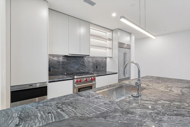 Photo - 610 Davis St Unit 3005