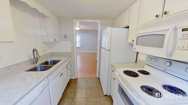 3003 Overton Dr Unit D