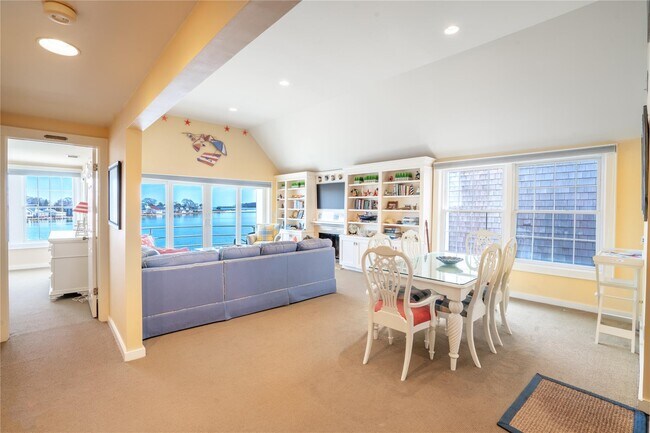 Photo - 36 Stirling Cove Unit B