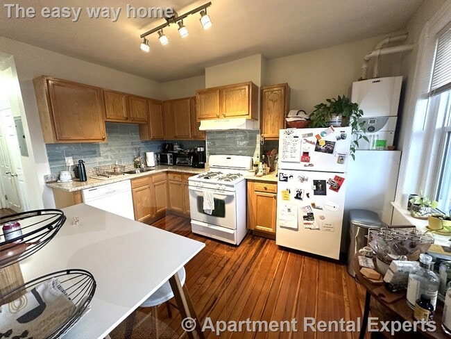 Photo - 1056 Cambridge St Unit #4R