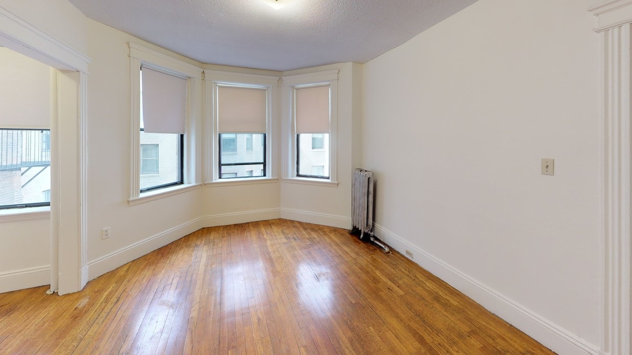 Photo - Commonwealth Apartments