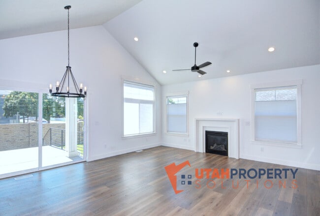 Photo - 538 Fashion Creek Ct