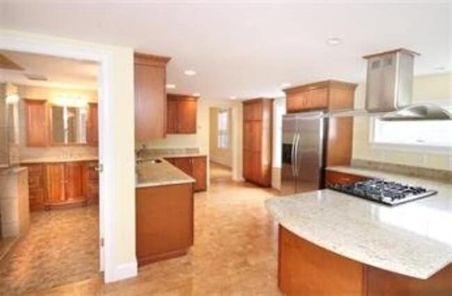 Photo - 249 Emerson St Unidad 1