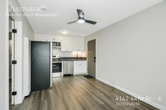 Photo - 4142 44th St