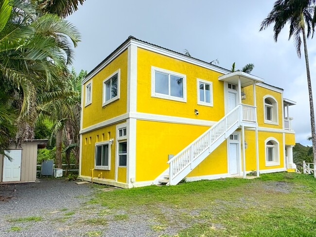 Building Photo - 425 Kaukini Loop